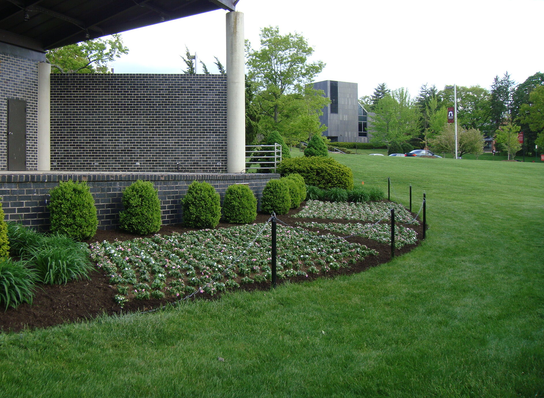 Annual Flower Install at Ramapo College